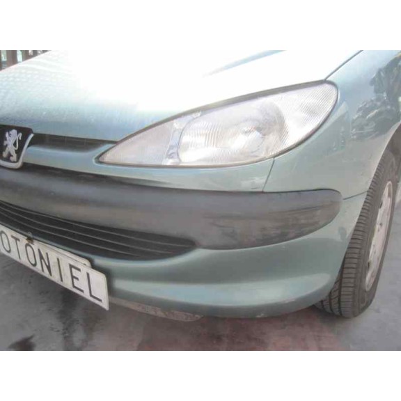 peugeot 206 berlina del año 2000