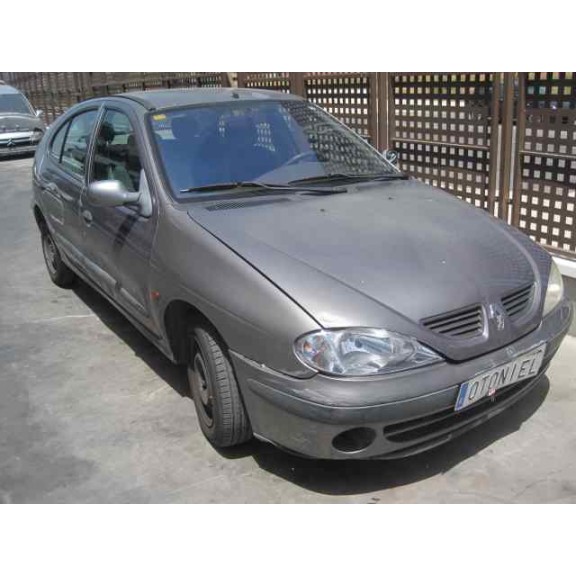 renault megane i fase 2 berlina (ba0) del año 2001