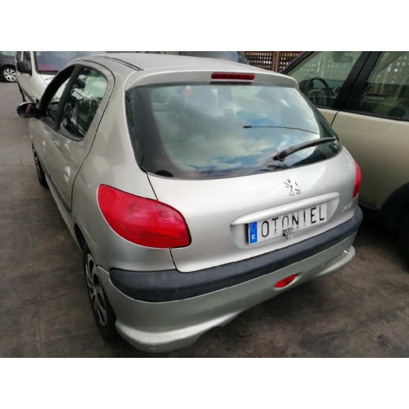 peugeot 206 berlina del año 2004
