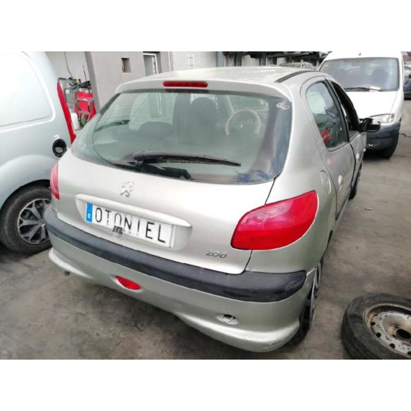 peugeot 206 berlina del año 2004