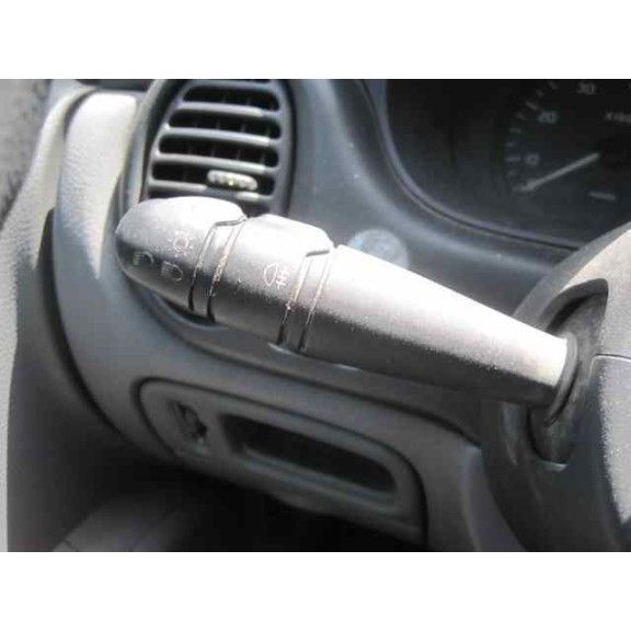 renault megane i fase 2 berlina (ba0) del año 2001