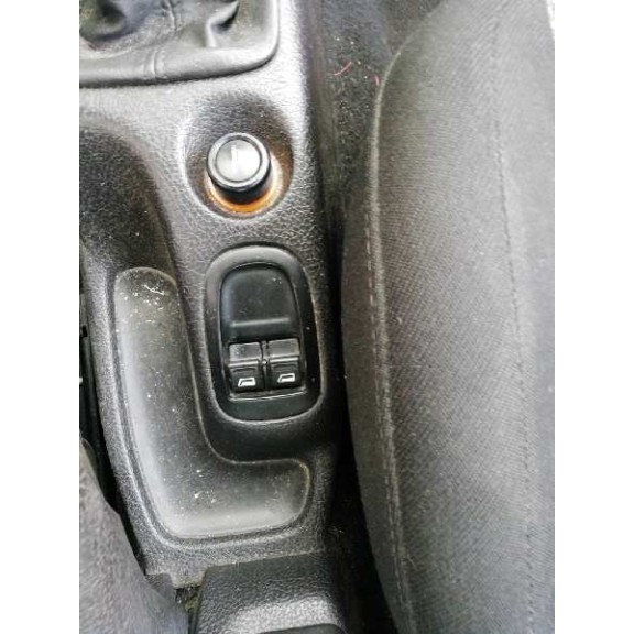 peugeot 206 berlina del año 2004