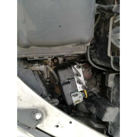 peugeot 206 berlina del año 2004