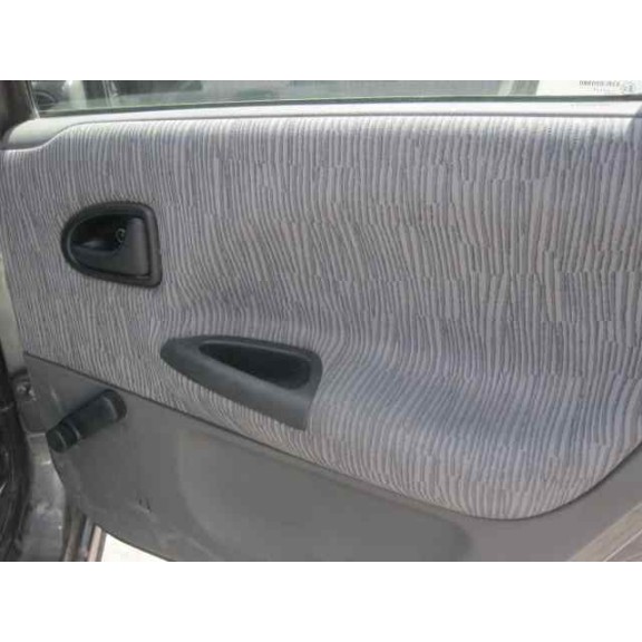 renault megane i fase 2 berlina (ba0) del año 2001