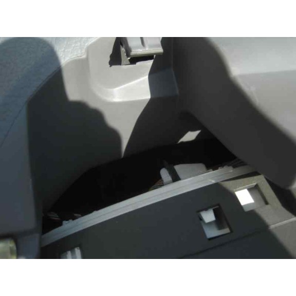 peugeot 206 berlina del año 2000