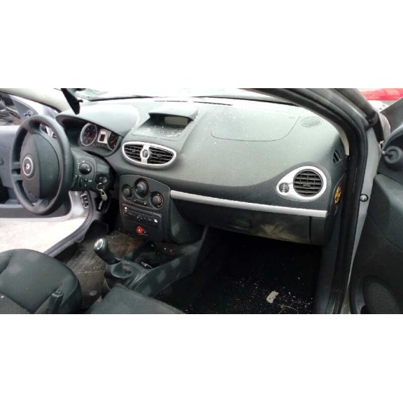 renault clio iii del año 2009