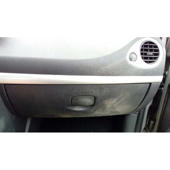 renault clio iii del año 2009