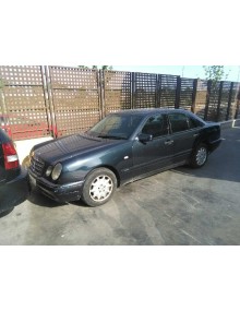 mercedes-benz clase e (w210) berlina diesel del año 2002