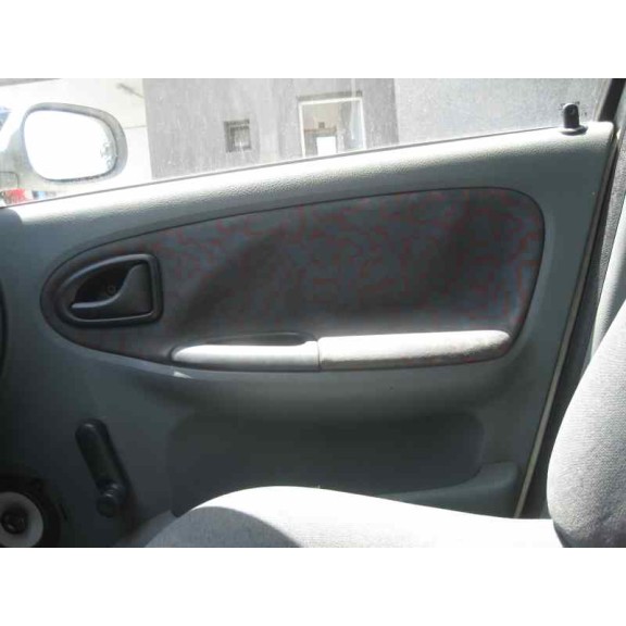 renault megane i fase 2 berlina (ba0) del año 1998