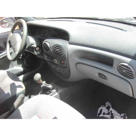 renault megane i fase 2 berlina (ba0) del año 1998