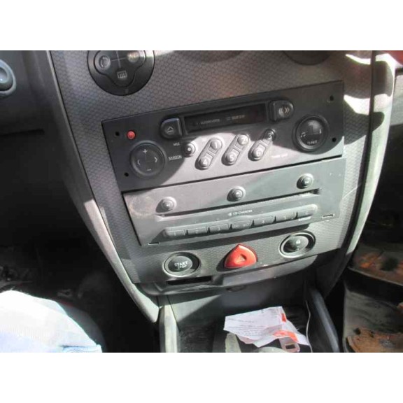 renault megane ii berlina 3p del año 2002