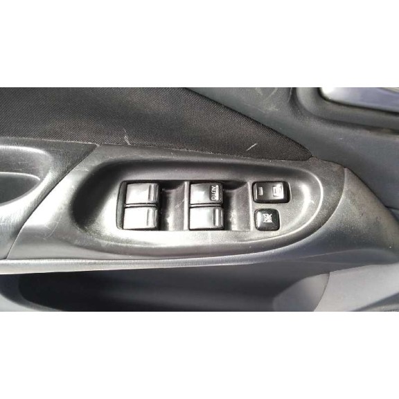 nissan almera (n16/e) del año 2004