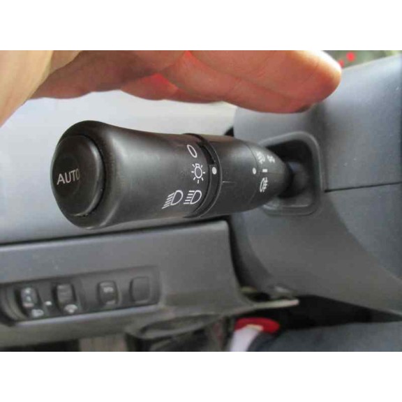 renault megane ii berlina 3p del año 2002