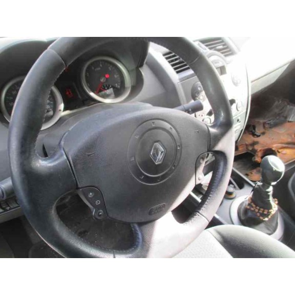 renault megane ii berlina 3p del año 2002