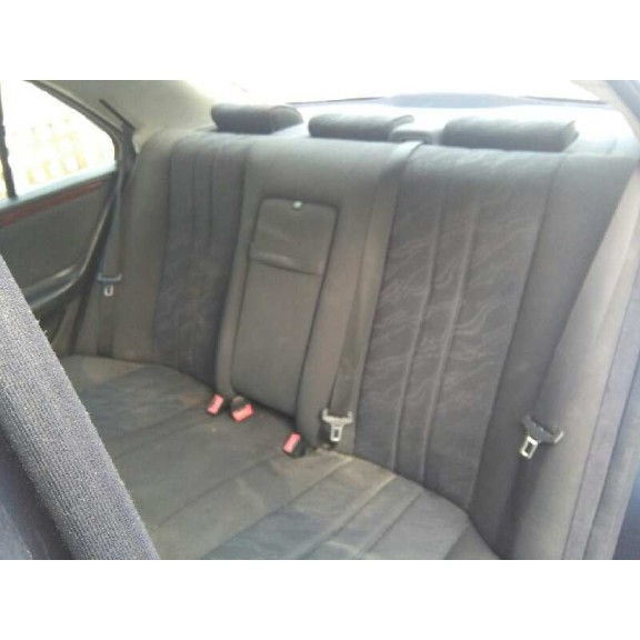 mercedes-benz clase e (w210) berlina diesel del año 2002