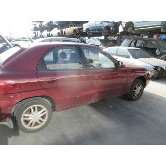 daewoo nubira berlina del año 1998