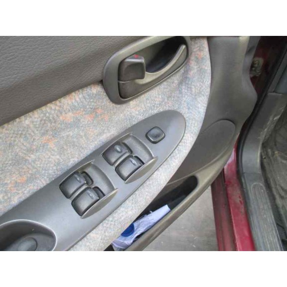 daewoo nubira berlina del año 1998