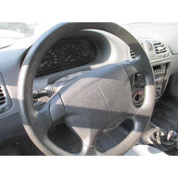 daewoo nubira berlina del año 1998