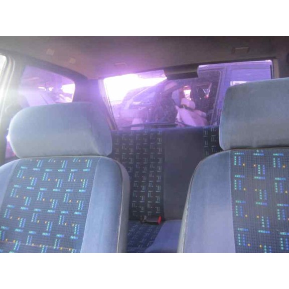 peugeot 205 berlina del año 1997