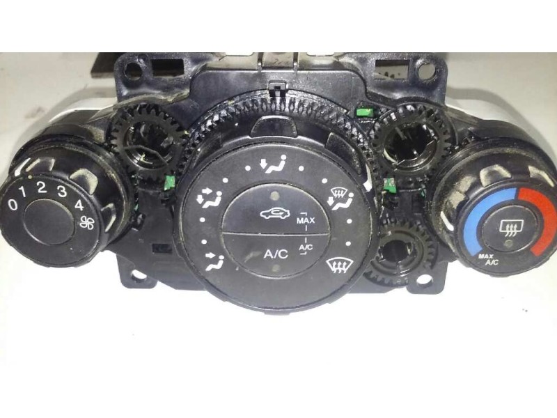 Recambio de mando climatizador para ford fiesta (cb1) trend referencia OEM IAM 8A6118549 MANDO CALEF 