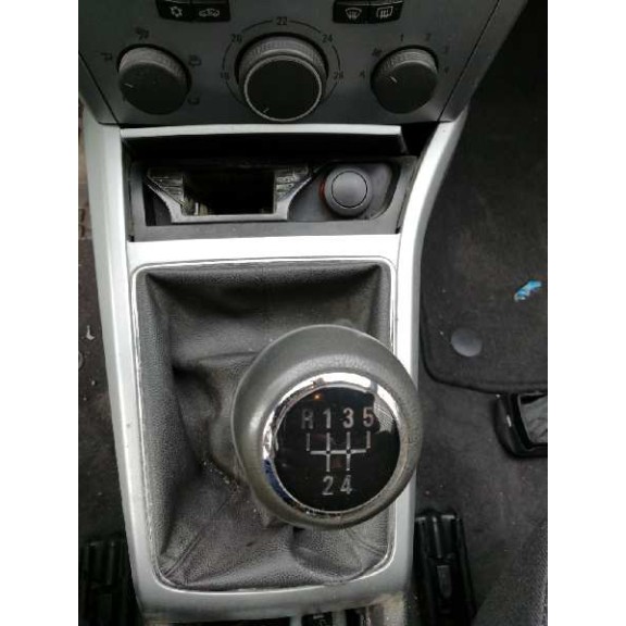 opel astra gtc del año 2006