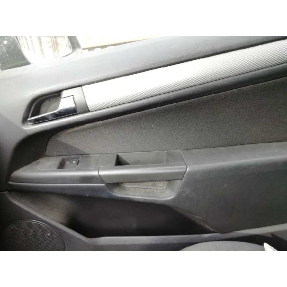 opel astra gtc del año 2006