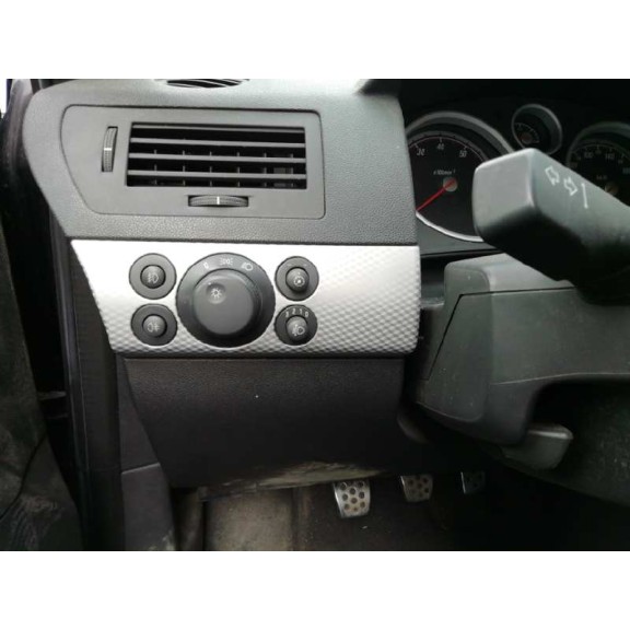 opel astra gtc del año 2006