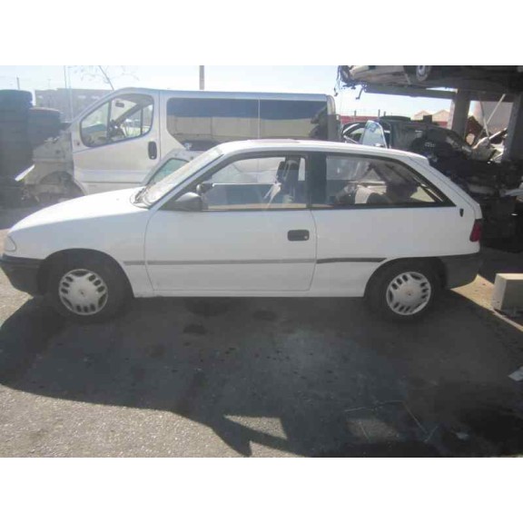 opel astra f berlina del año 1994