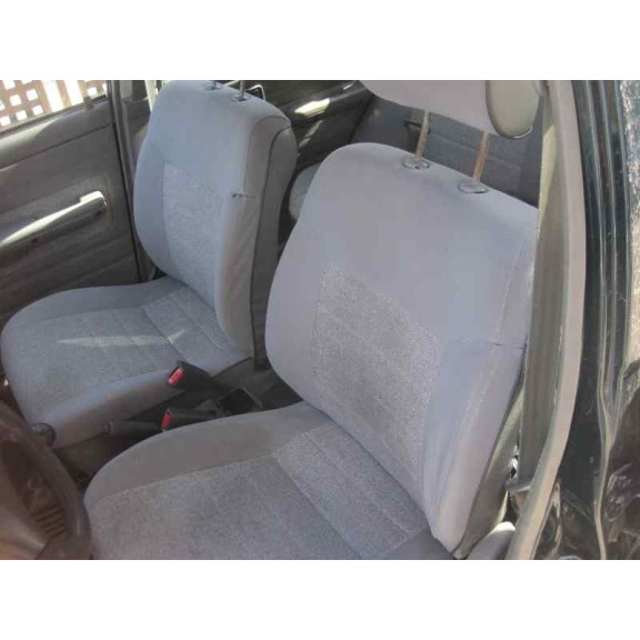 kia pride del año 2000