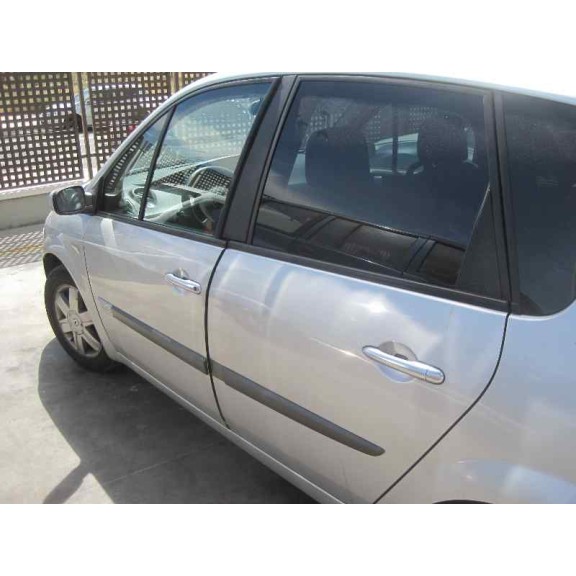 renault scenic ii del año 2005