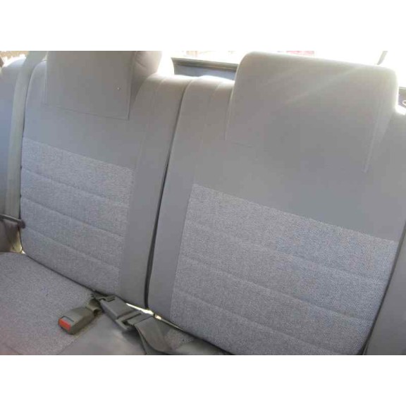 kia pride del año 2000