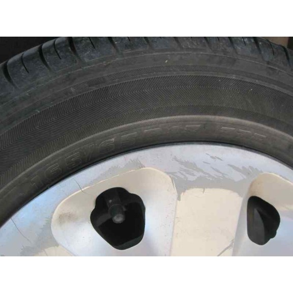 kia pride del año 2000