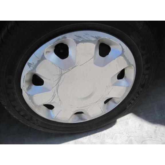 kia pride del año 2000