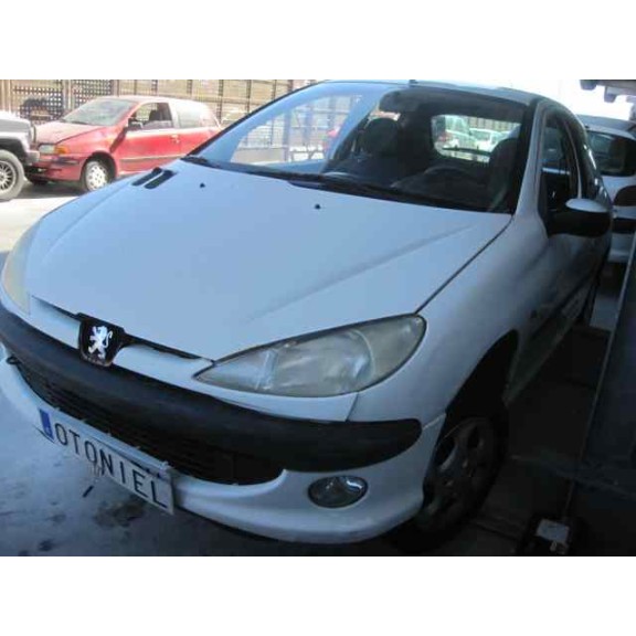 peugeot 206 berlina del año 1999