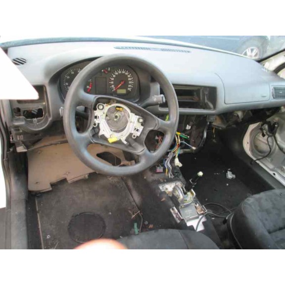 volkswagen golf iv berlina (1j1) del año 1998