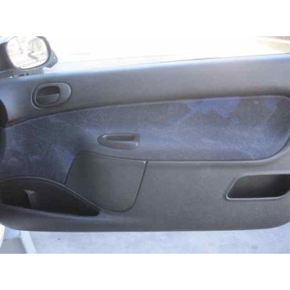 peugeot 206 berlina del año 1999