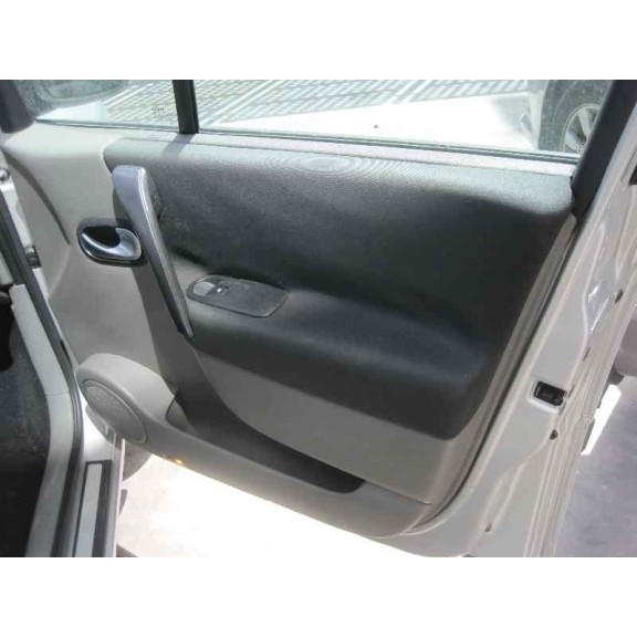 renault scenic ii del año 2005