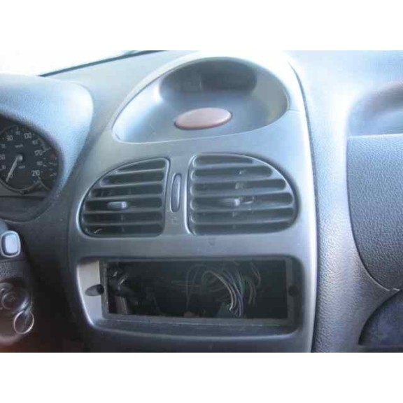 peugeot 206 berlina del año 1999