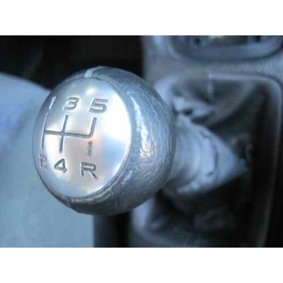 peugeot 206 berlina del año 1999