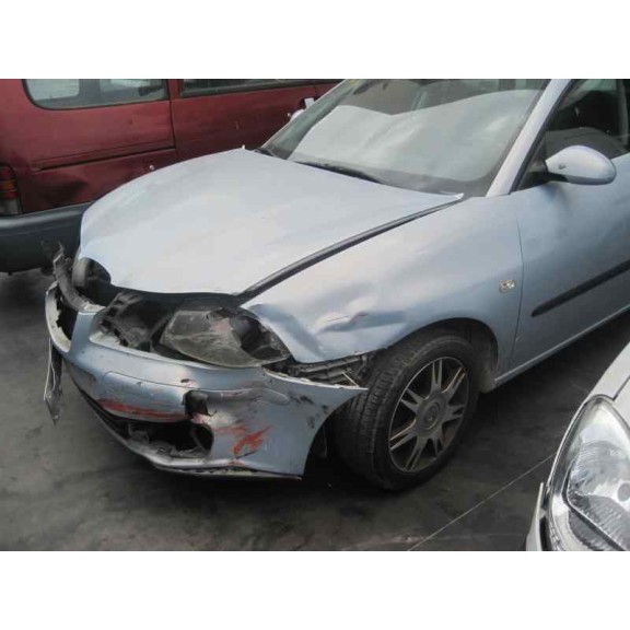 seat ibiza (6l1) del año 2003