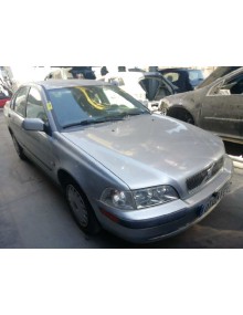 volvo s40 berlina del año 2001