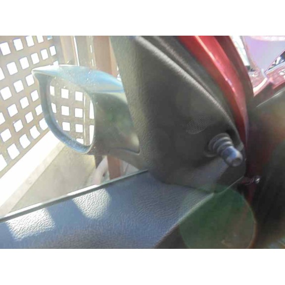 peugeot 206 berlina del año 1999