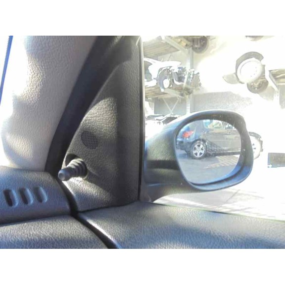 peugeot 206 berlina del año 1999