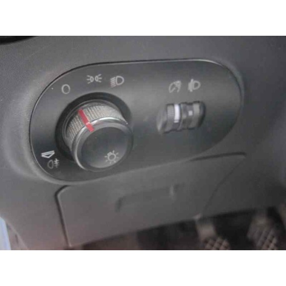 seat ibiza (6l1) del año 2003