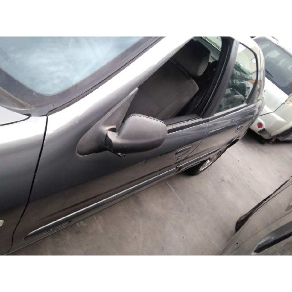 citroën xsara berlina del año 2004