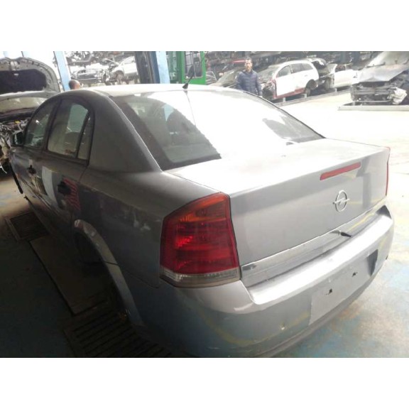opel vectra c berlina del año 2003
