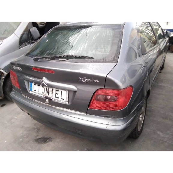 citroën xsara berlina del año 2004