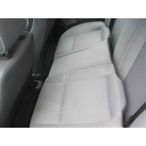 seat ibiza (6l1) del año 2003