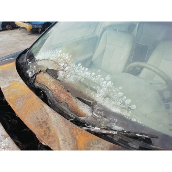 mercedes-benz clase e (w210) berlina del año 2000