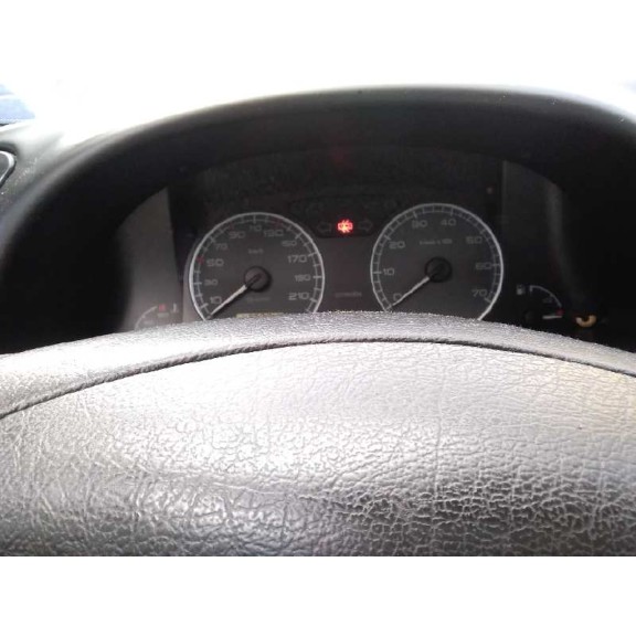 citroën xsara berlina del año 2004